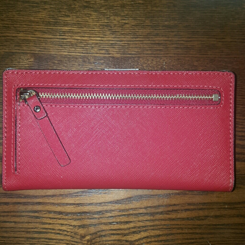Red/Cream Wallet - Picture 2 of 5